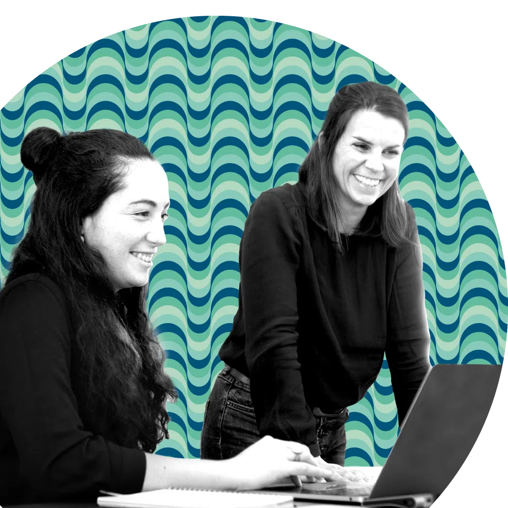 Pauline et Solenne, membres de l'équipe B17 Communication
